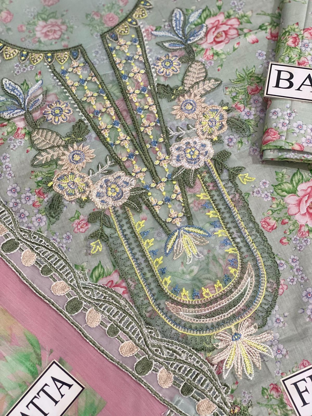 Lawn & Chiffon duppatta 3pcs summer collection | IZM