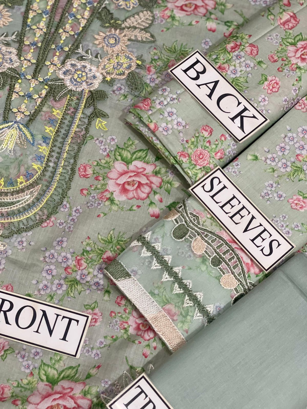 Lawn & Chiffon duppatta 3pcs summer collection | IZM